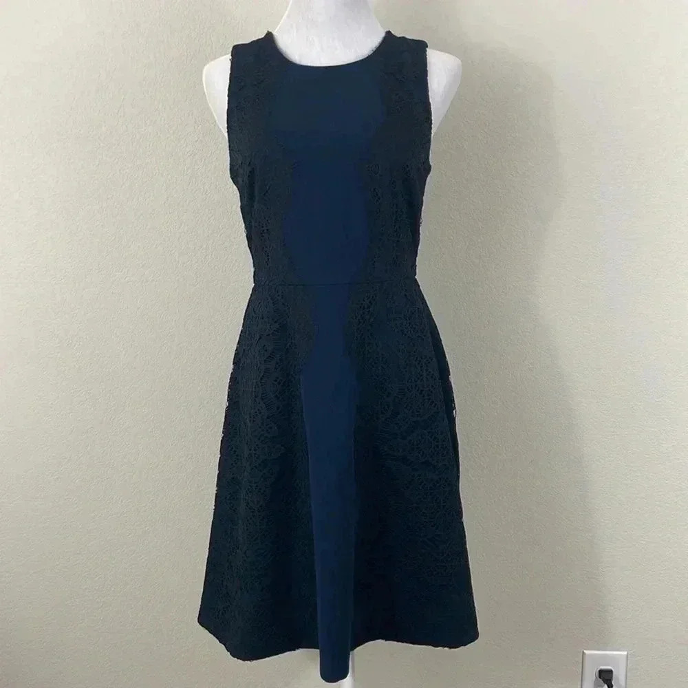 Diane von furstenberg navy blue‎ black lace knee length dress